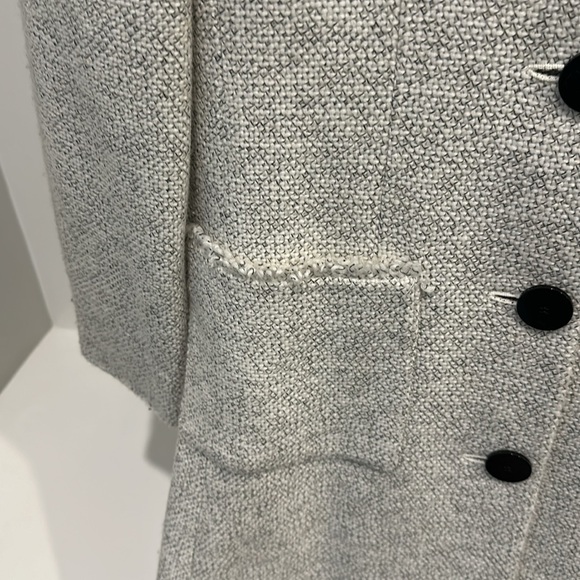 Gorgeous Anne Klein Black and Ivory Tweed Coat size Large - Picture 3 of 7